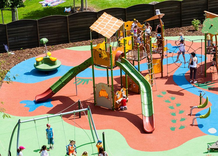 Περιφέρεια: Χρηματοδοτεί έργα για παιδικές χαρές σε Ηλεία, Αχαΐα, Αιτωλοακαρνανία