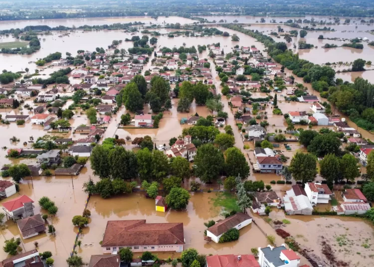 Κακοκαιρία Daniel: Τρίκαλα και Καρδίτσα έγιναν μια απέραντη λίμνη – Συνεχείς διασώσεις εγκλωβισμένων