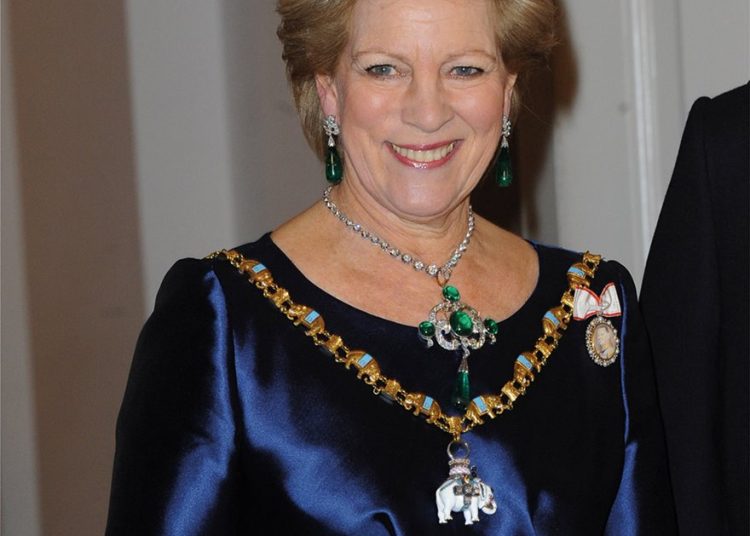 Τα αμύθητης αξίας κοσμήματα της τέως βασιλικής οικογένειας της Ελλάδας