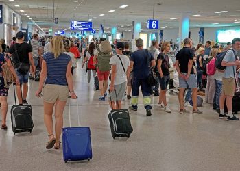 Πάνω από 16,1 εκατ. τουρίστες φέτος στην Ελλάδα