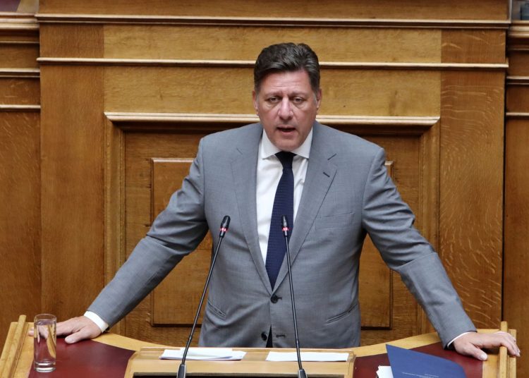 Παραιτήθηκε ο Βαρβιτσιώτης από υπουργός Ναυτιλίας για την δολοφονία του Αντώνη