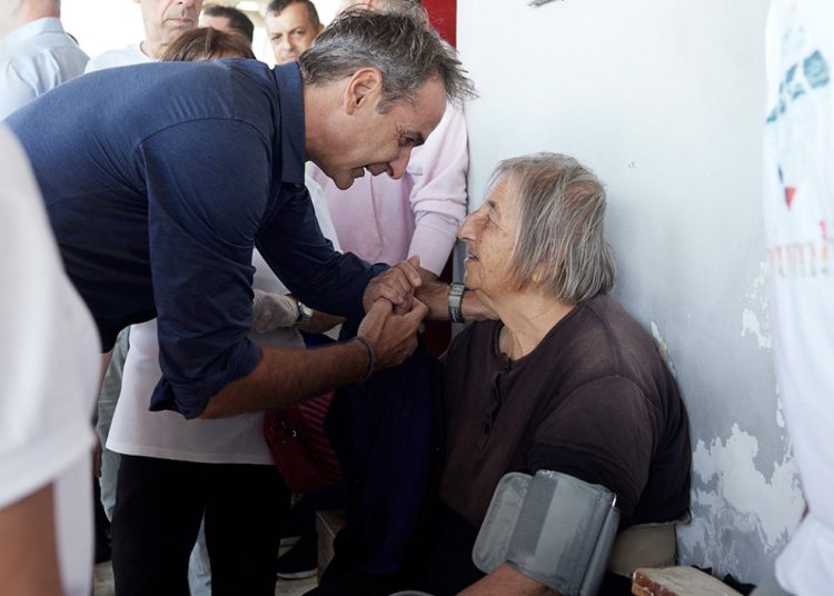 Μητσοτάκης στη Θεσσαλία: Θα κάνουμε ό,τι χρειαστεί – Δεν κρύφτηκα ποτέ, είμαι πάντα εδώ στα δύσκολα