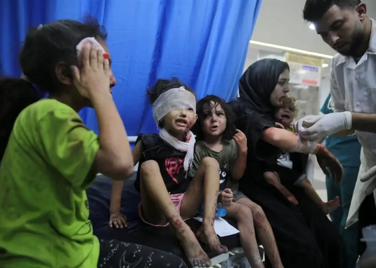 OXI TA ΠΑΙΔΙΑ: Παιδικά κλάματα, αίμα και κραυγή για βοήθεια σε νοσοκομείο της Γάζας – «Αν “κοπεί” το ρεύμα, θα γίνουμε ομαδικός τάφος»