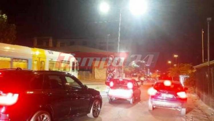 Πάτρα: Φύλακας σε ρόλο σταθμάρχη για να περνάει ο προαστιακός-Δεν υπάρχουν μπάρες