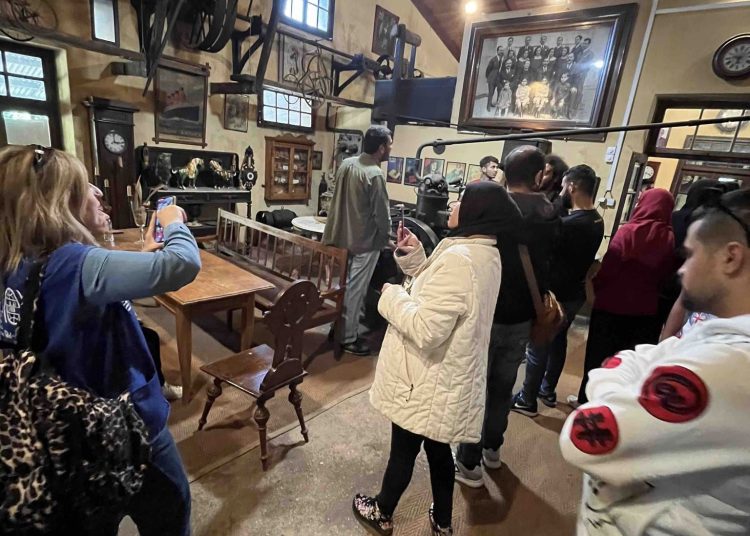 Κτήμα Μερκούρη: Ξενάγηση και φιλοξενία προσφύγων από την δομή φιλοξενίας Μυρσινης (Φωτο)