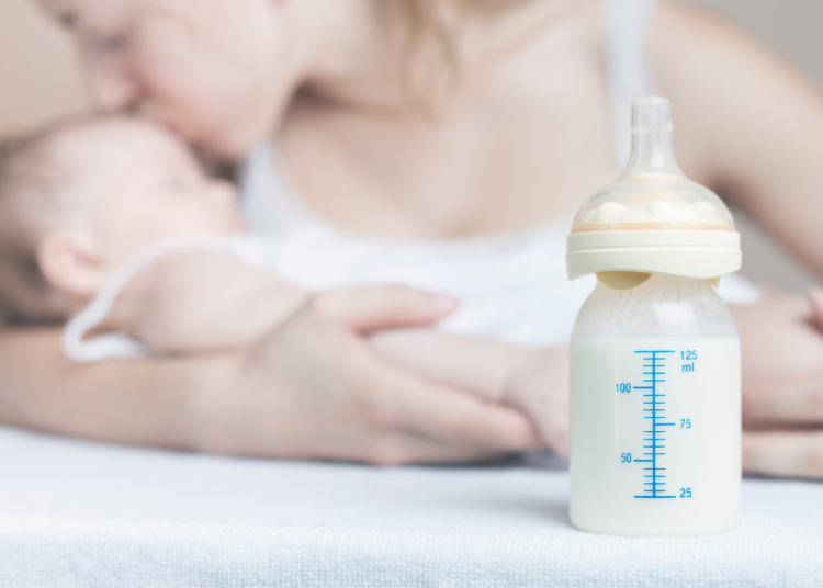 Ακρίβεια: Στα ύψη και τα βρεφικά είδη-Δυσκολεύονται οι γονείς