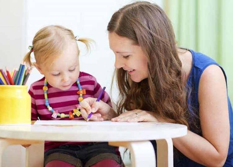 Νταντάδες της γειτονιάς: Πότε ξεκινούν οι αιτήσεις