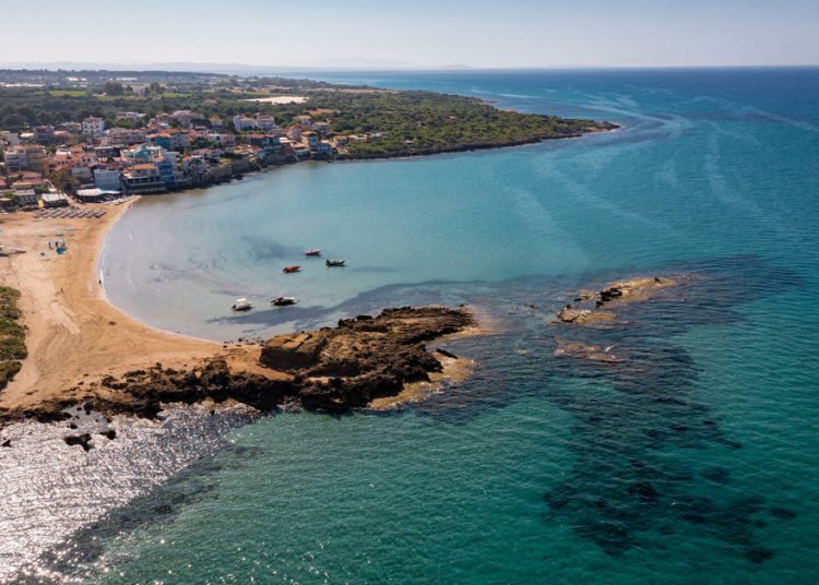 Αρκούδι Ηλείας: Εξελίσσεται σε τουριστική ναυαρχίδα στη βραχυχρόνια μίσθωση-Κόσμος ακόμα τον Οκτώβρη