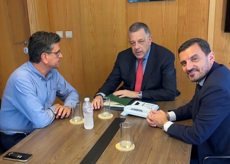 Συνάντηση Λέντζα με Υφυπουργό Υποδομών για αντιπλημμυρικά έργα Βάρδας