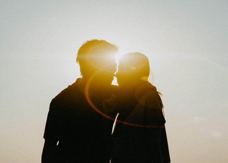 Λάρισα: Η σύζυγος μαζί με τον εραστή άδειασαν το λογαριασμό του απατημένου συζύγου