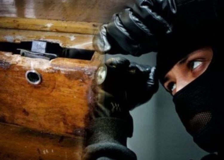 Ιερόσυλοι διέρρηξαν 21 ναούς στη Ζάκυνθο και 18 στην Κεφαλονιά