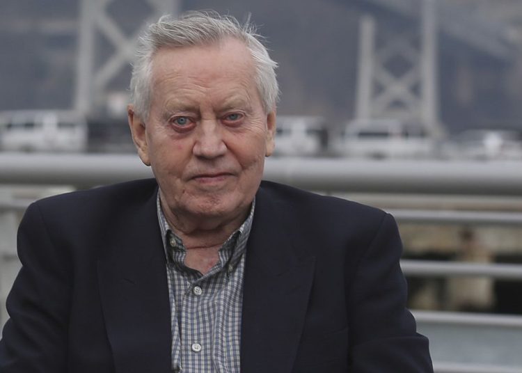 Τσαρλς Φίνει: Ο δισεκατομμυριούχος που ορκίστηκε να πεθάνει φτωχός και το πέτυχε