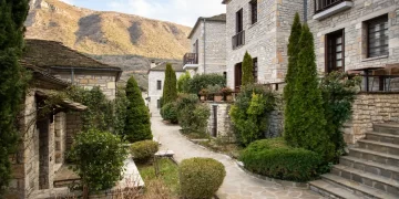 10 ξενοδοχεία-προορισμοί στην καρδιά της ελληνικής φύσης