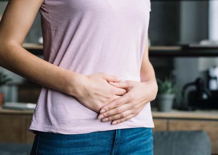 Φούσκωμα: Καταπολεμήστε το φυσικά με εννέα θαυματουργά βότανα