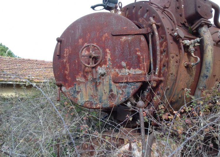 Κωλοσούρτης: Η αργή δολοφονία μιας αρχόντισσας ατμομηχανής