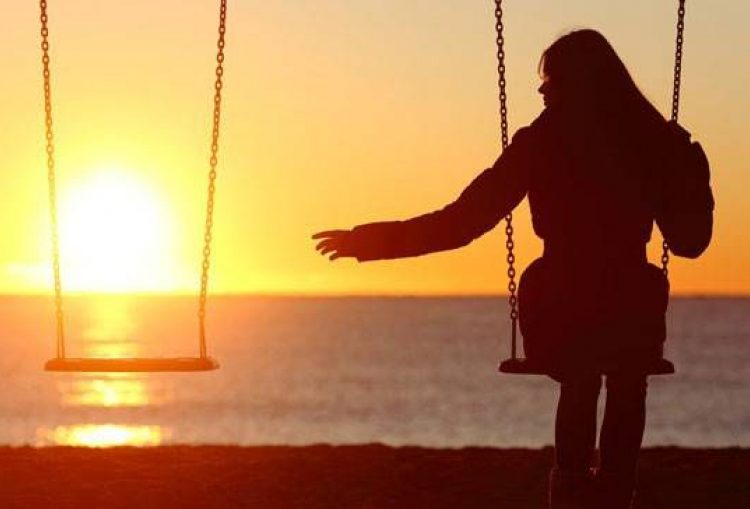 Μοναξιά: Έχετε φίλους, αλλά αισθάνεστε μόνοι; Η απάντηση κρύβεται στον εγκέφαλο