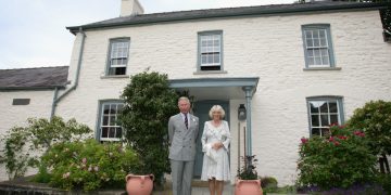 Βασιλιάς Κάρολος: Τα 8 αγαπημένα του καταλύματα σε όλον τον κόσμο – Το ένα είναι στην Ελλάδα