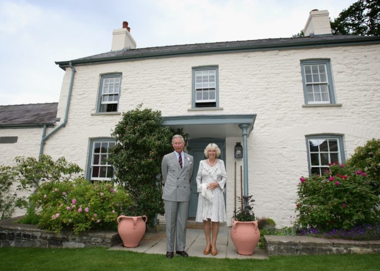 Βασιλιάς Κάρολος: Τα 8 αγαπημένα του καταλύματα σε όλον τον κόσμο – Το ένα είναι στην Ελλάδα