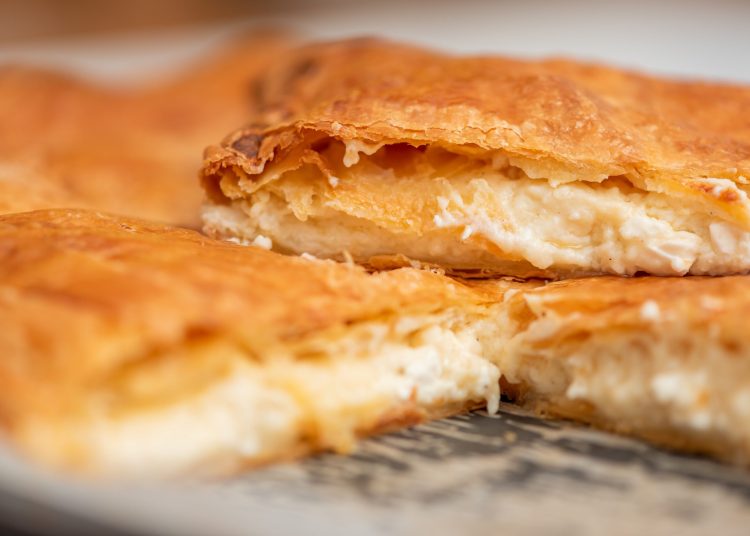 Τυρόπιτα: 15 προτάσεις για να τη φτιάξετε εύκολα στο σπίτι