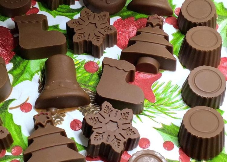Χριστουγεννιάτικα σοκολατάκια με μόλις 3 υλικά