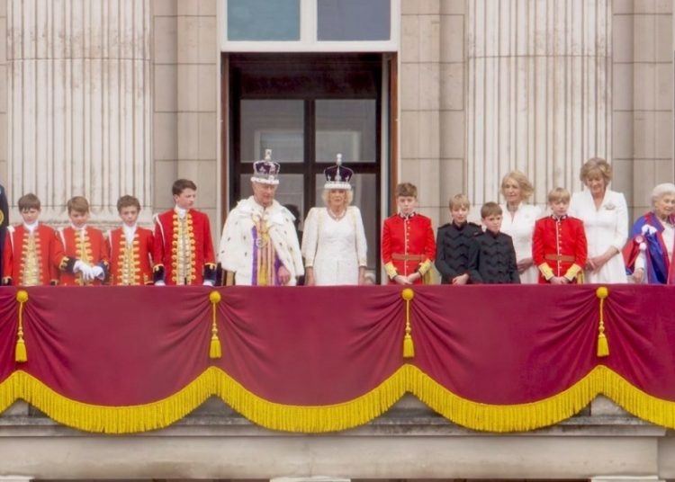 Αμύθητες περιουσίες: Αυτές είναι οι 10 πλουσιότερες βασιλικές οικογένειες στον κόσμο