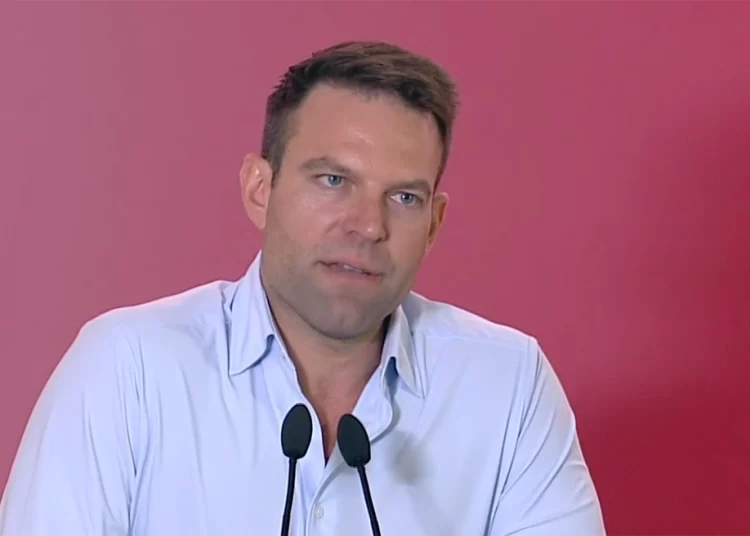Στέφανος Κασσελάκης: Σφοδρή επίθεση στους διαφωνούντες – Διαγραφές τώρα ή πάω στα μέλη – Του φώναξαν «αίσχος»