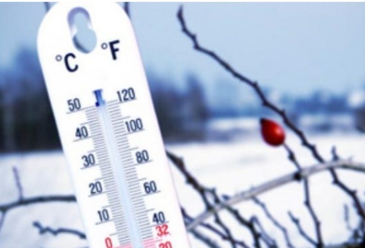 Καιρός: Xειμωνιάτικη εισβολή με παγετό, θυελλώδεις ανέμους και χιόνια το Σαββατοκύριακο