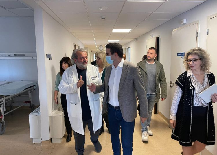 Επίσκεψη Μ. Κατρίνη στο Νοσοκομείο Αμαλιάδας και Κ.Υ Σιμόπουλου