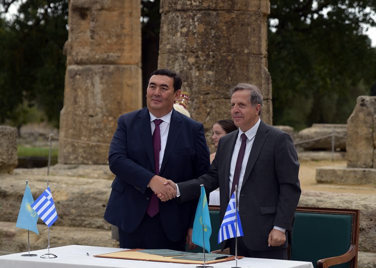 Υπογράφηκε η αδελφοποίησης Ολυμπίας και Ταράζ Καζακστάν