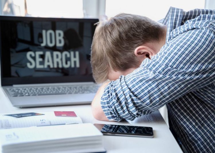 Οι άνεργοι δεν θα πάρουν τα επιδόματα βοήθειας τα Χριστούγεννα