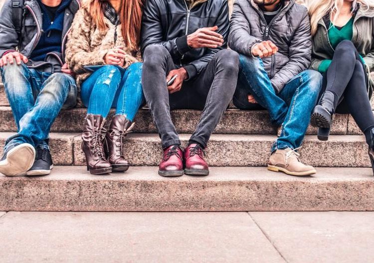 Έρευνα: Τι απασχολεί τους νέους σε Ελλάδα & Ευρώπη