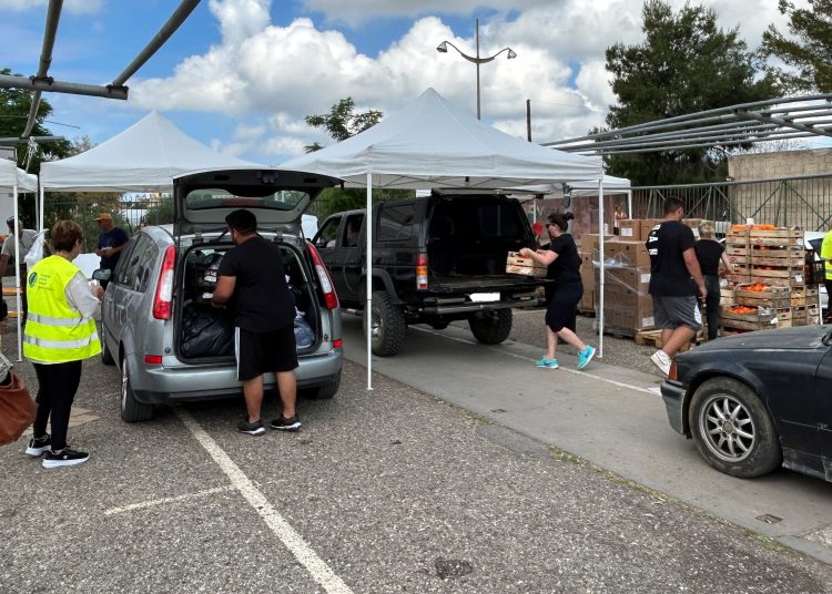 Διανομή τροφίμων και προϊόντων βασικής  συνδρομής