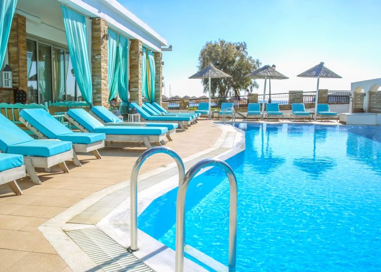 Επιχορήγηση έως και 400.000 ευρώ για νεοσύστατες τουριστικές επιχειρήσεις – Οι αιτήσεις και τα ποσοστά ενίσχυσης