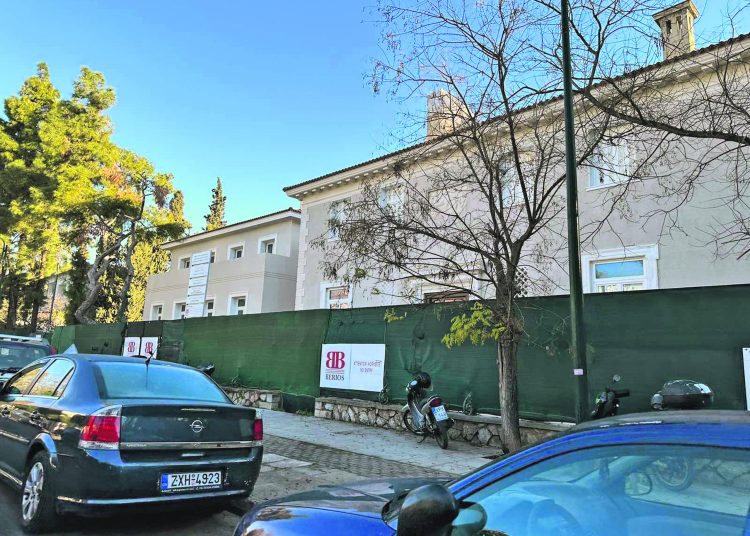 Πήρε ξανά ζωή το ανάκτορο της Φρειδερίκης-Όλη η κοσμική Αθήνα έδωσε το παρόν