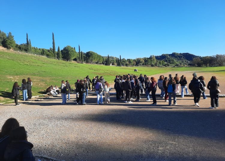 2ο Γυμνάσιο Πύργου: Η Γ΄ τάξη σε διδακτική επίσκεψη στην Ολυμπία
