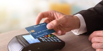 Επιχειρήσεις: Απαραίτητα τα POS από Ιανουάριο-Πρόστιμα 1500 ευρώ όσοι δεν έχουν