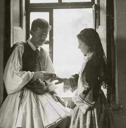 Οδοιπορικό στην Ηλεία του Χθες και του Σήμερα – Ο παραδοσιακός γάμος η) Οι Αρραβώνες