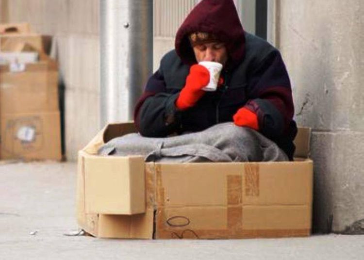 H μελαγχολία των Χριστουγέννων. Υπάρχουν άνθρωποι που ζουν μονάχοι…