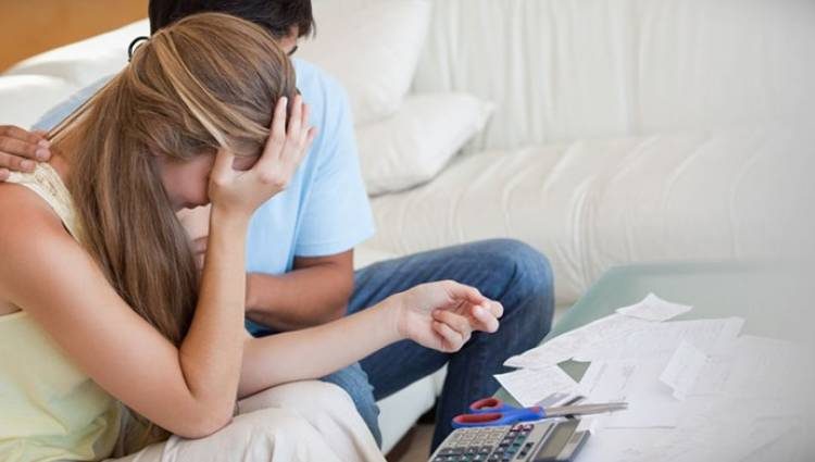 Έρευνα: Δεν τα βγάζουν πέρα τα νοικοκυριά-Απαισιόδοξοι οι Έλληνες