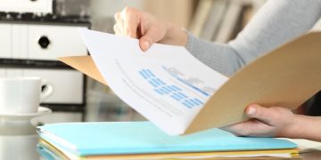 Πώς θα φορολογηθούν οι επαγγελματίες ανά περίπτωση – Αναλυτικά παραδείγματα