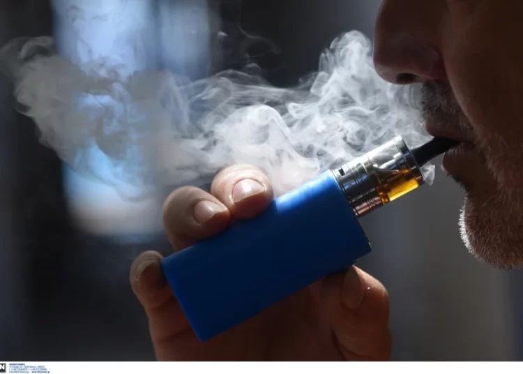 Καταργήστε τα ηλεκτρονικά τσιγάρα λέει ο ΠΟΥ: «Παράγουν ουσίες που προκαλούν καρκίνο»