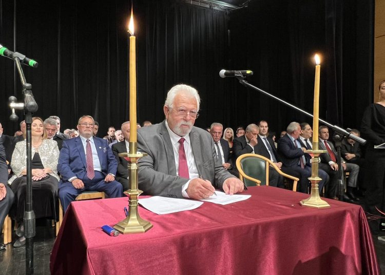 Αμαλιάδα: Ορκίστηκε Δήμαρχος ο Χρ. Χριστοδουλόπουλος-¨Ο κόσμος χόρτασε λόγια, βλέποντας τον Δήμο να χάνει τα πάντα¨