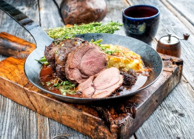 Αγριογούρουνο: Οι τεχνικές για το σωστό καθάρισμα και μαγείρεμά του (+συνταγές)