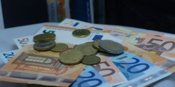 ¨Κυνηγητό¨ σε επαγγελματίες-Τέλος οι ενισχύσεις & οι παροχές