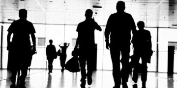 Αυξάνονται οι μισθοί  5% από τον Απρίλιο