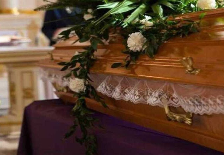 Ζάκυνθος: Άνοιξαν το φέρετρο και ήταν άλλος μέσα