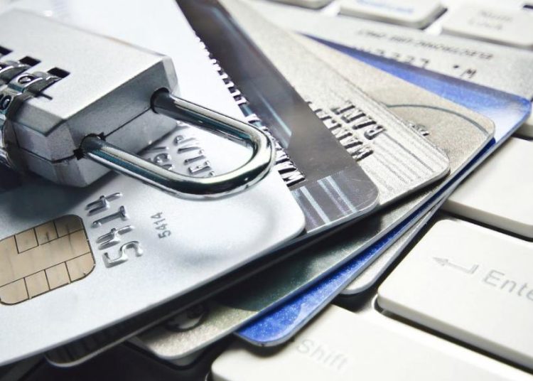 Ελλάδα-Κύπρος: Απάτη με 2,2 δισ. στον ΦΠΑ-Εμπλέκεται και τραπεζίτης