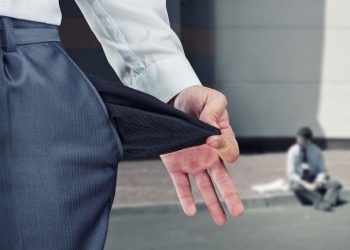 Ελληνες και Βούλγαροι οι φτωχότεροι στην ΕΕ -Στοιχεία Eurostat