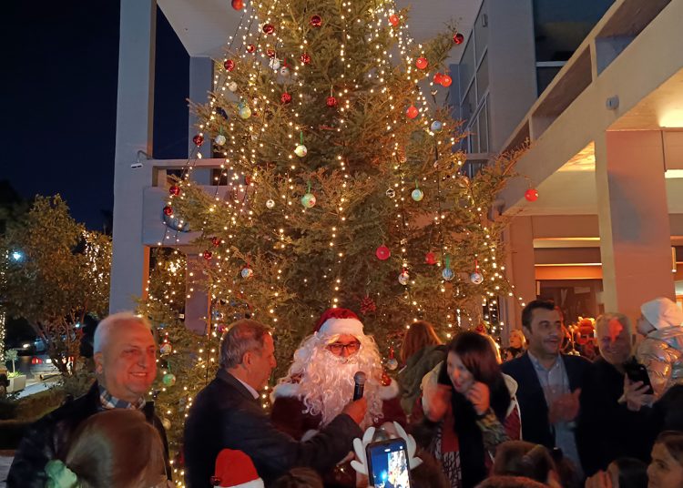 Ενθουσίασε μικρούς και μεγάλους η Χριστουγεννιάτικη γιορτή του Δήμου Αρχαίας Ολυμπίας