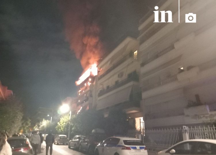 Πατήσια: Γυναίκα νεκρή από φωτιά σε διαμέρισμα – Ούρλιαζε και ζητούσε βοήθεια